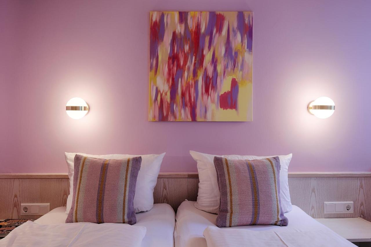 Poppular Hotel
